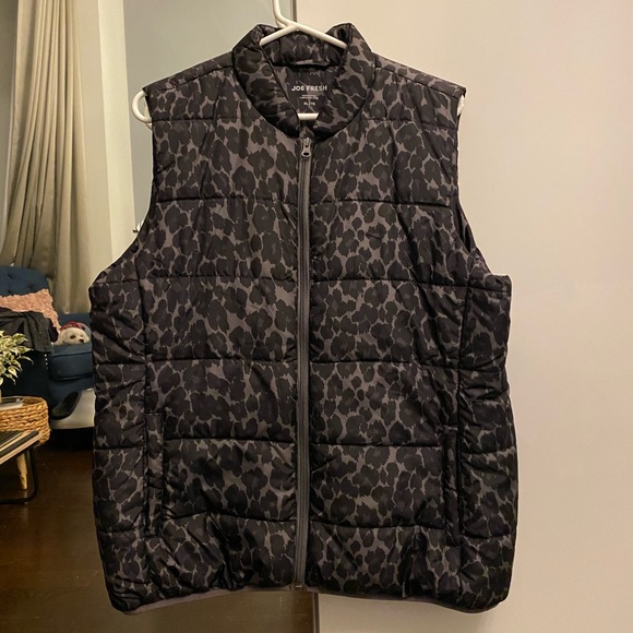 Leopard pattern vest XL